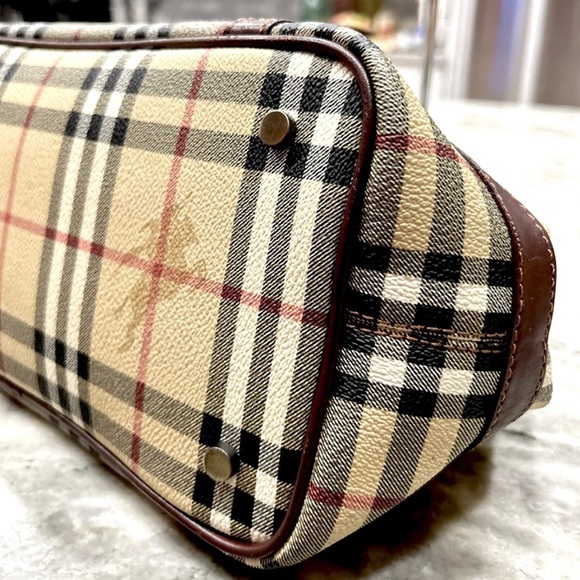 Auth Burberry Haymarket Checked
Coated Canvas With Leather Trim Bag w/ bonus$180 - Picture 11 of 16